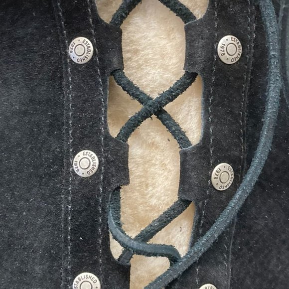 UGG Black and Cream Winter Boots - Picture 4 of 7